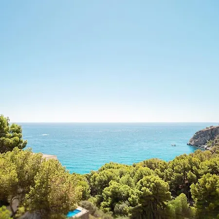 Sunny House With Great Sea Views, 3 Terraces, Private Heated Pool And Sauna Feriehus La Herradura (Granada)