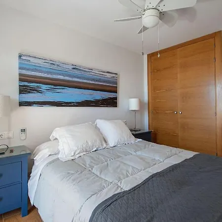 Feriehus Sunny House With Great Sea Views, 3 Terraces, Private Heated Pool And Sauna